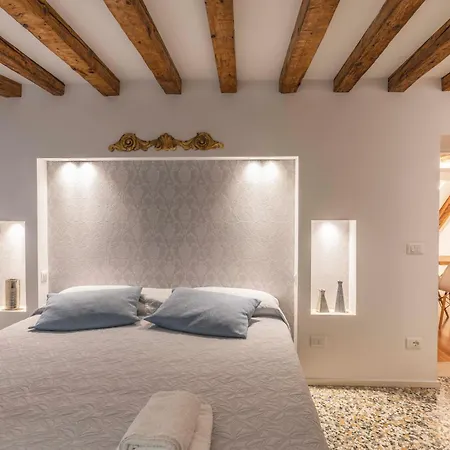 Ca' Sartori Apartment